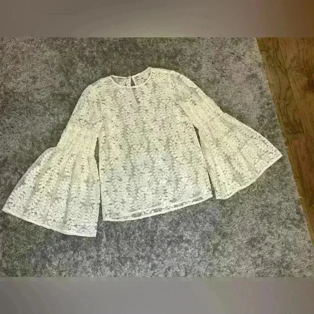 Michael Kors Lace Long Bell Sleeve Top Color Cream/Off White Size XXS